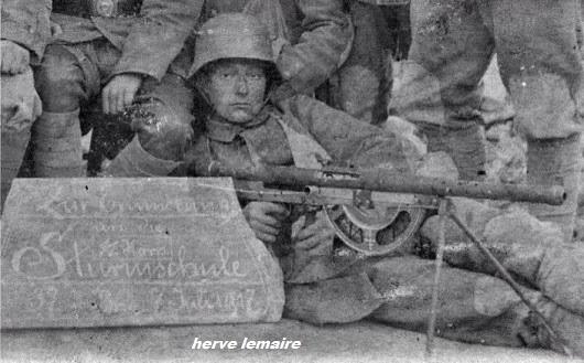 LES HOMMES FELDGRAU.