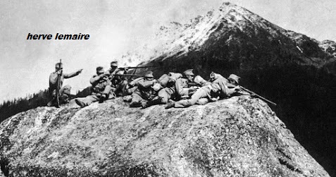 AUSTRO -HONGROIS .