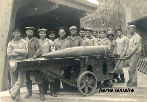 LES HOMMES FELDGRAU.
