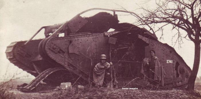 LES STRUMPANZERWAGEN .