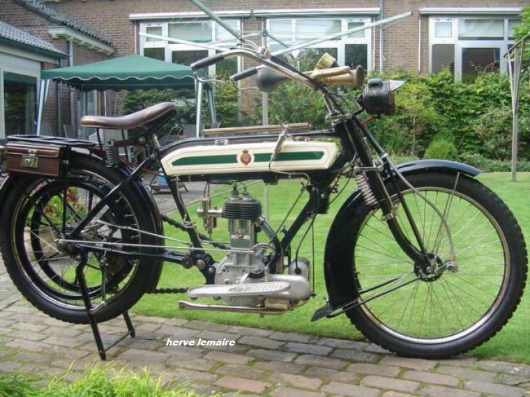 LES MOTOCYCLETTES .