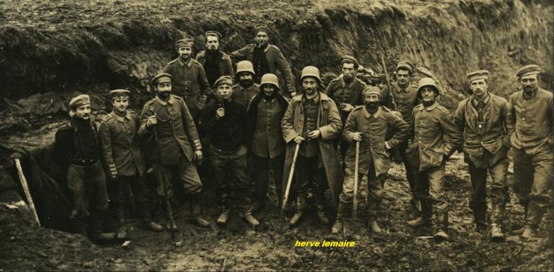 LES HOMMES FELDGRAU.
