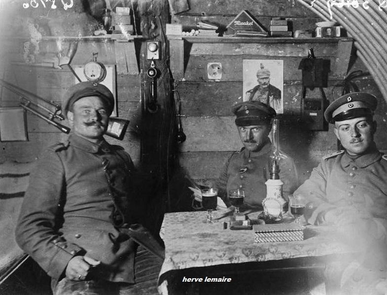 LES STURMTRUPPEN & SNIPERS .