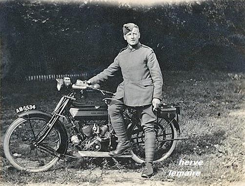 LES MOTOCYCLETTES .