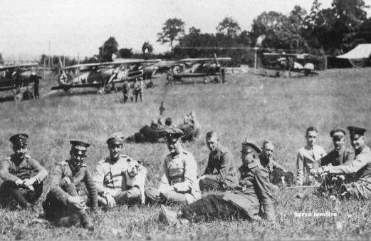 LUFTFAHRTRUPPEN .