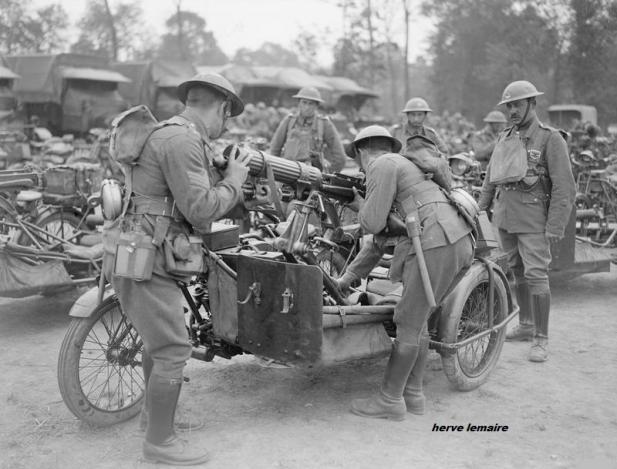 LES MOTOS.