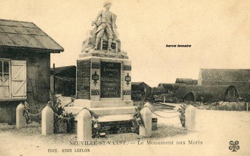 LES MONUMENTS AUX MORTS