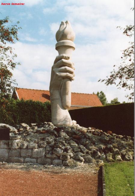 NEUVILLE ST VAAST .
