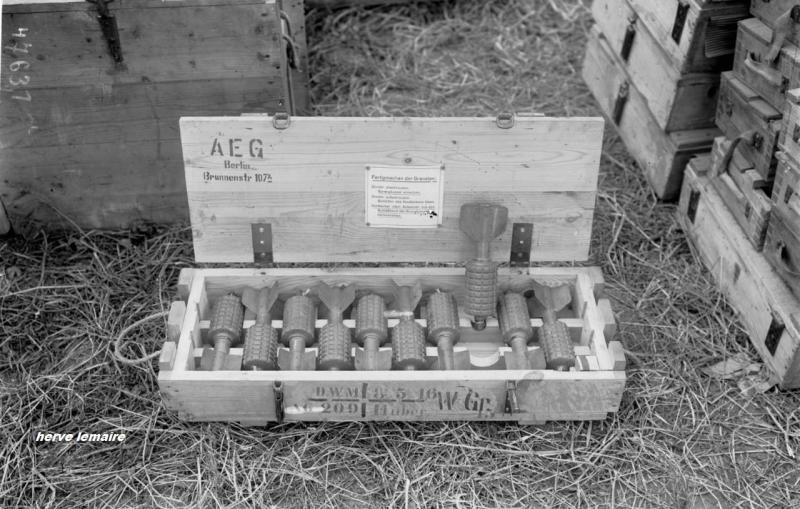 LES ARMES .