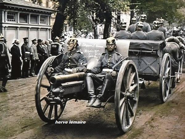 LES HOMMES FELDGRAU.