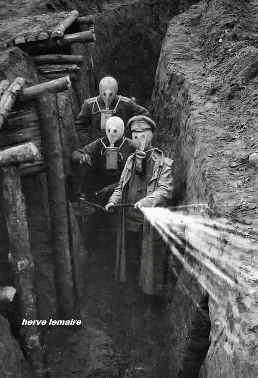 DE LA RUSSIE .