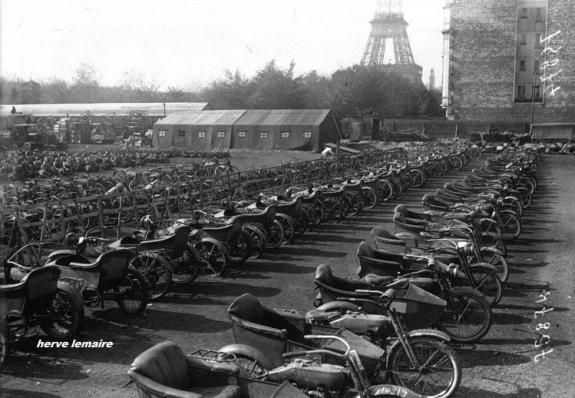 LES MOTOS .