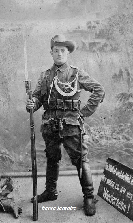 LES HOMMES FELDGRAU.