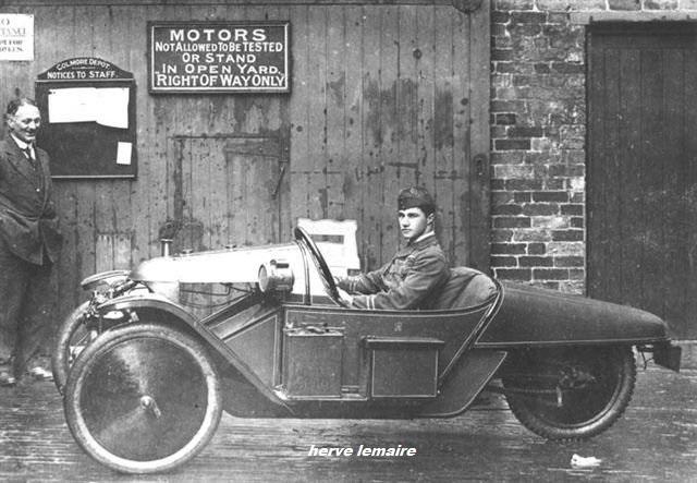 LA MOTOCYCLETTE .