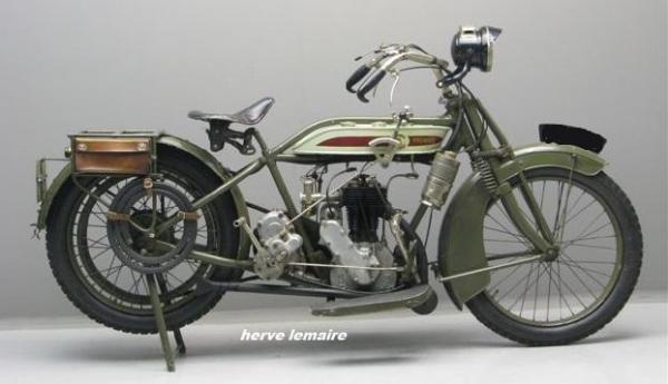 LA MOTOCYCLETTE .