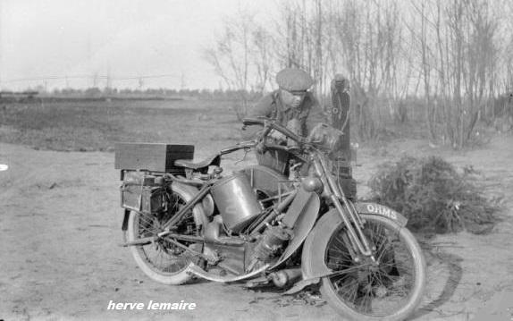 LES MOTOS.