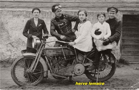 LES MOTOS .