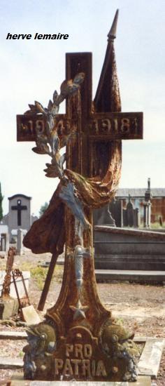L'ART FUNERAIRE MILITAIRE .