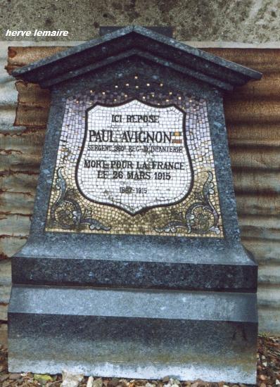 L'ART FUNERAIRE MILITAIRE .