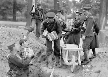 ROYAL NAVAL DIVISION .